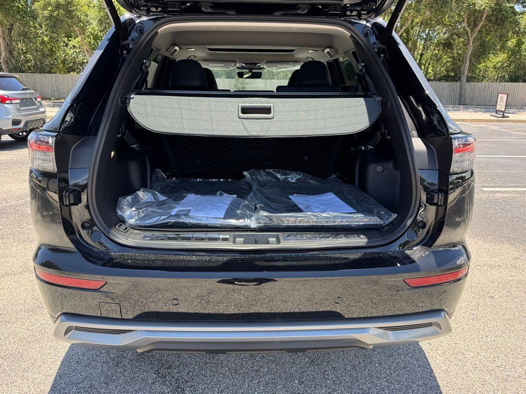 new 2025 Mitsubishi Outlander car, priced at $38,295