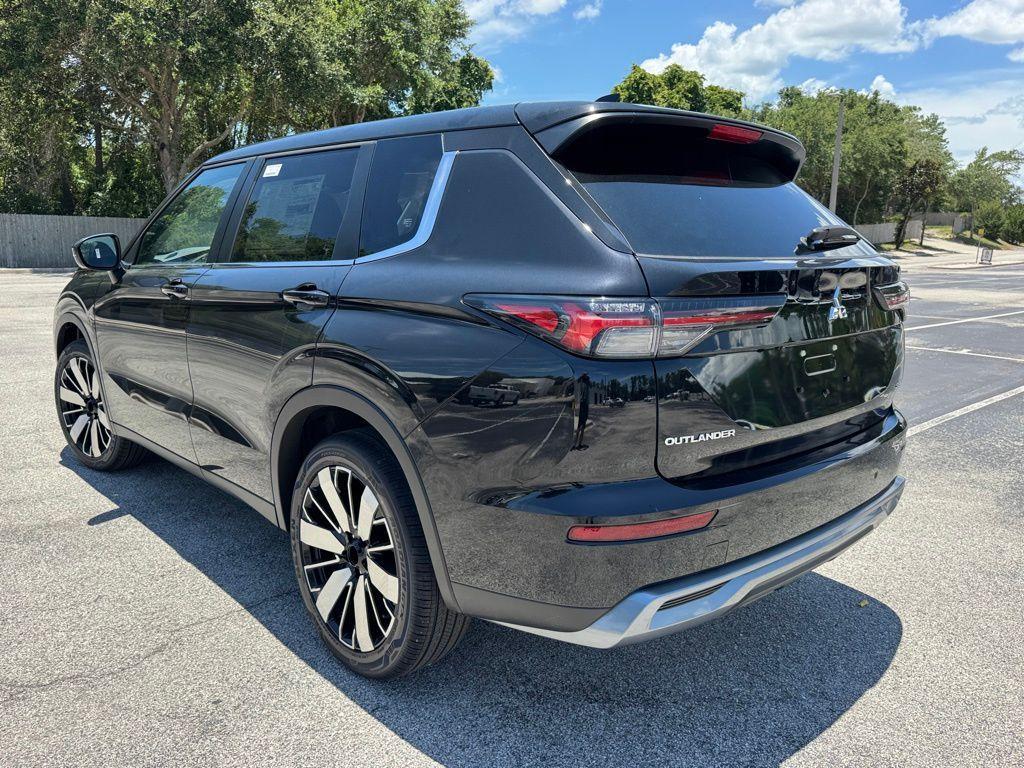 new 2025 Mitsubishi Outlander car, priced at $38,295