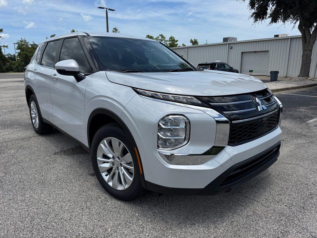 new 2025 Mitsubishi Outlander car, priced at $33,100