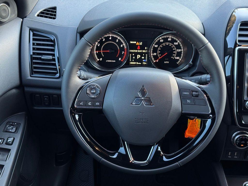 new 2025 Mitsubishi Outlander Sport car