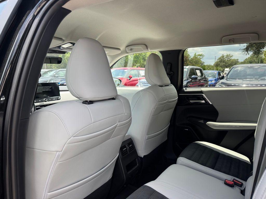 new 2025 Mitsubishi Outlander car, priced at $36,700