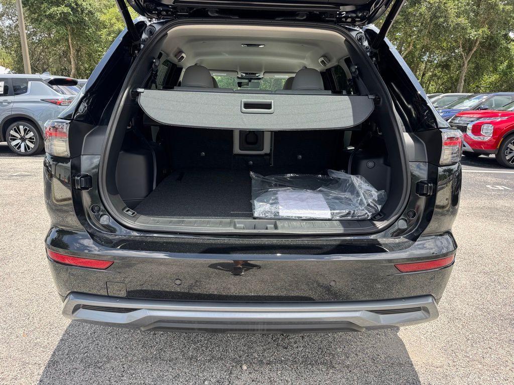 new 2025 Mitsubishi Outlander car, priced at $36,700