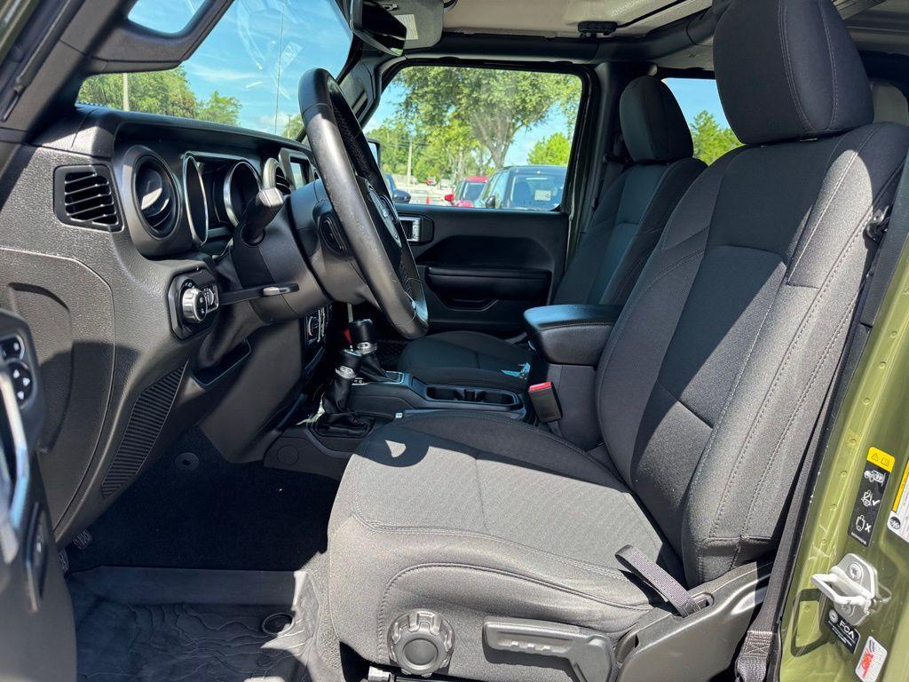 used 2021 Jeep Gladiator car, priced at $31,600