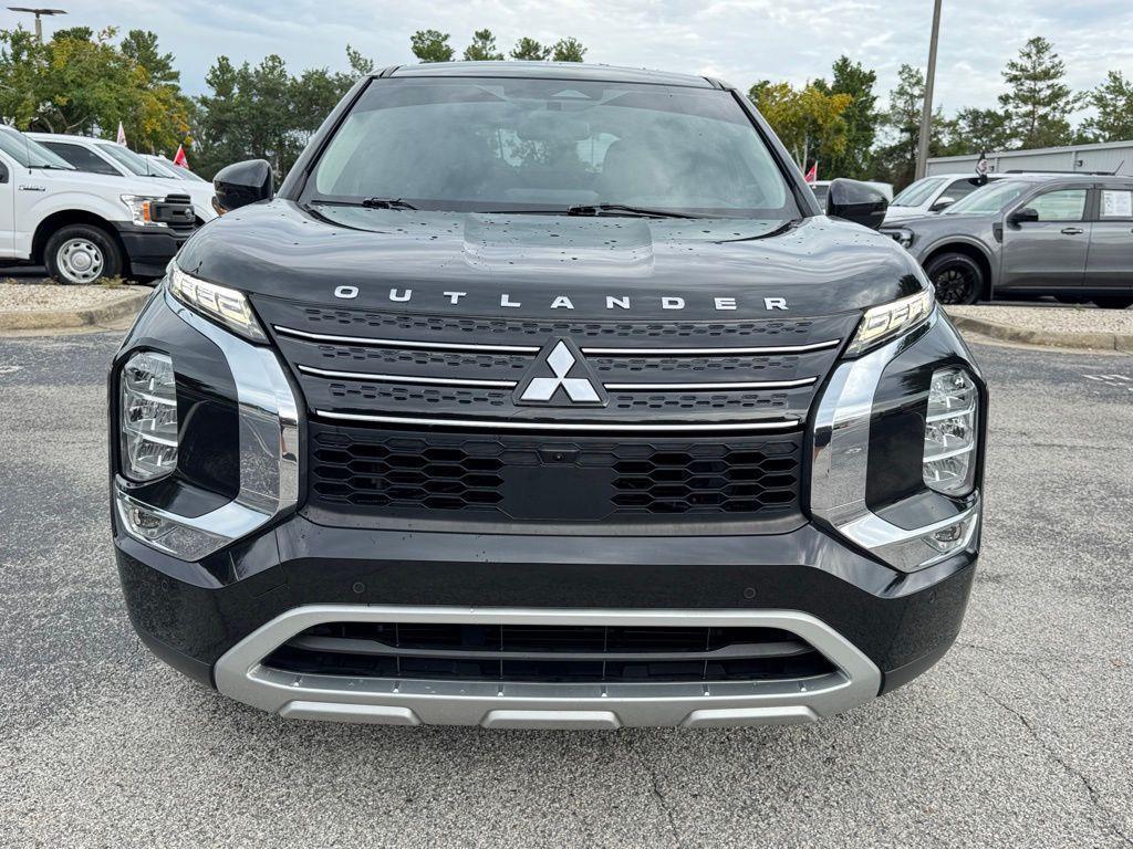used 2022 Mitsubishi Outlander car, priced at $20,000