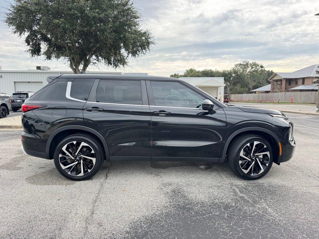 used 2022 Mitsubishi Outlander car, priced at $20,000