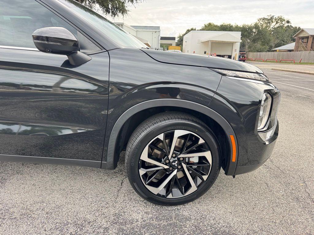 used 2022 Mitsubishi Outlander car, priced at $20,000