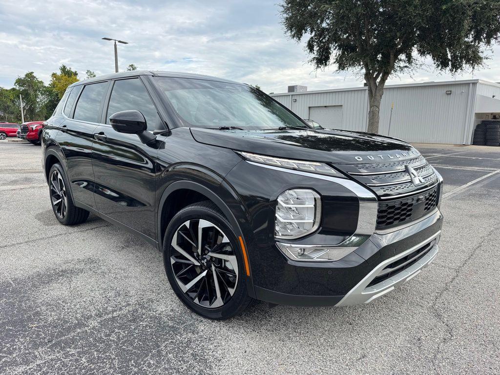 used 2022 Mitsubishi Outlander car, priced at $20,000