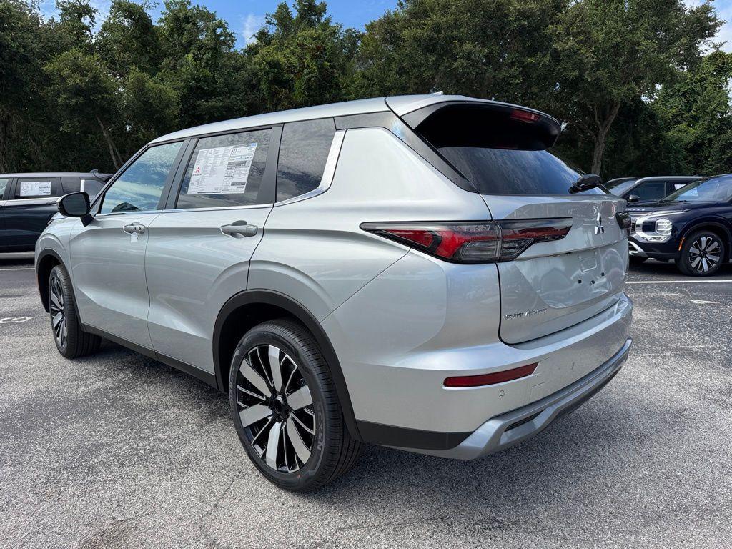 new 2025 Mitsubishi Outlander car, priced at $36,105
