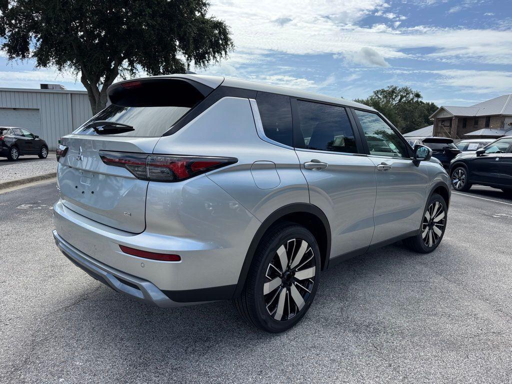 new 2025 Mitsubishi Outlander car, priced at $36,105