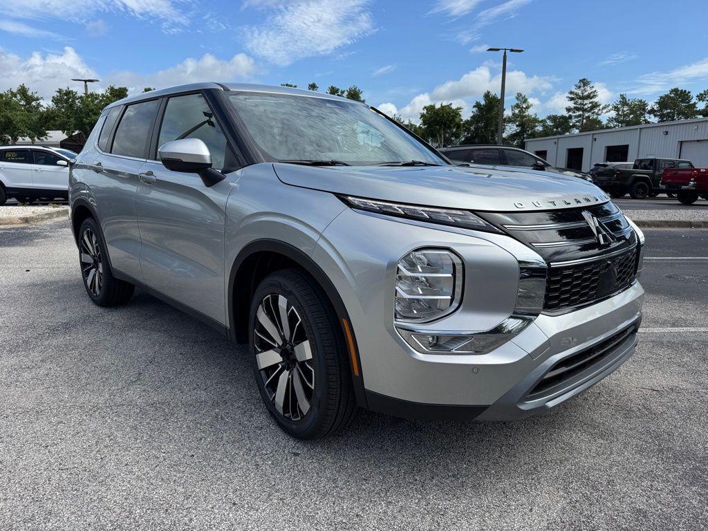 new 2025 Mitsubishi Outlander car, priced at $36,105