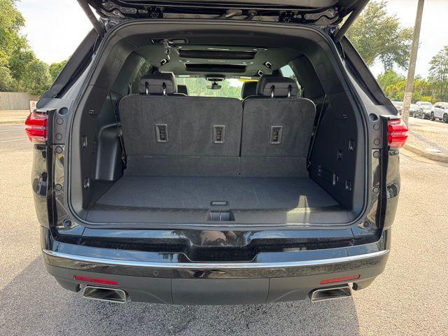 used 2022 Chevrolet Traverse car, priced at $36,400