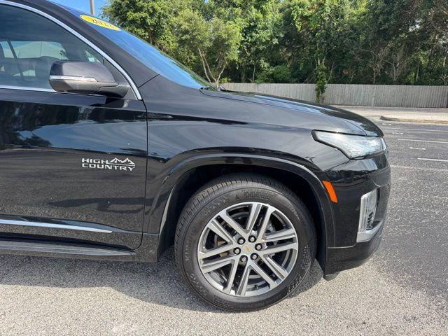 used 2022 Chevrolet Traverse car, priced at $36,400