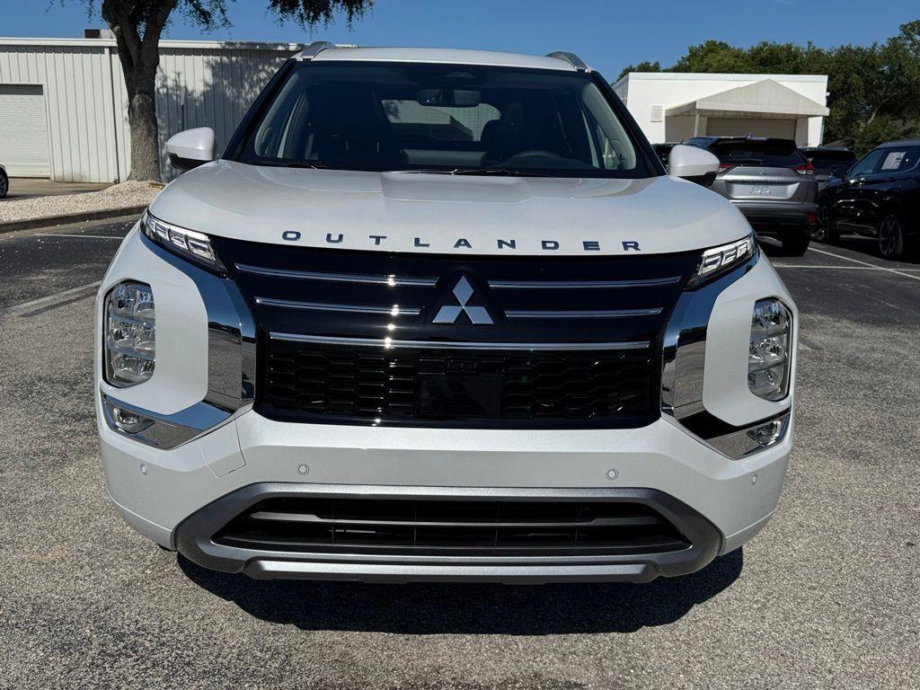 new 2025 Mitsubishi Outlander car, priced at $40,395