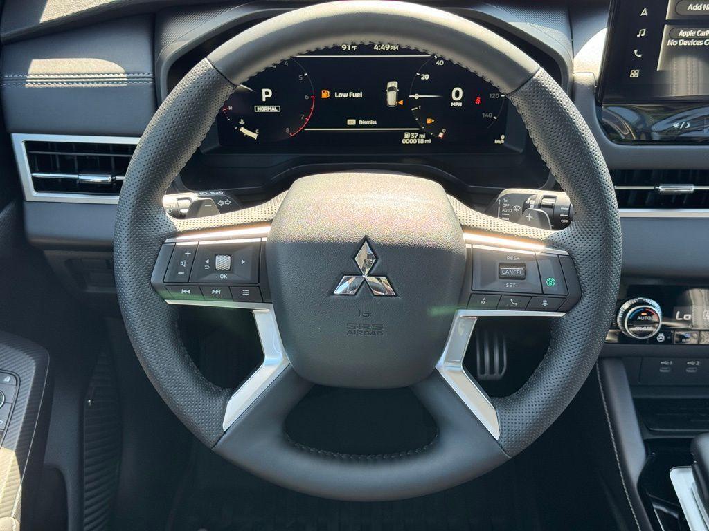 new 2025 Mitsubishi Outlander car, priced at $40,395