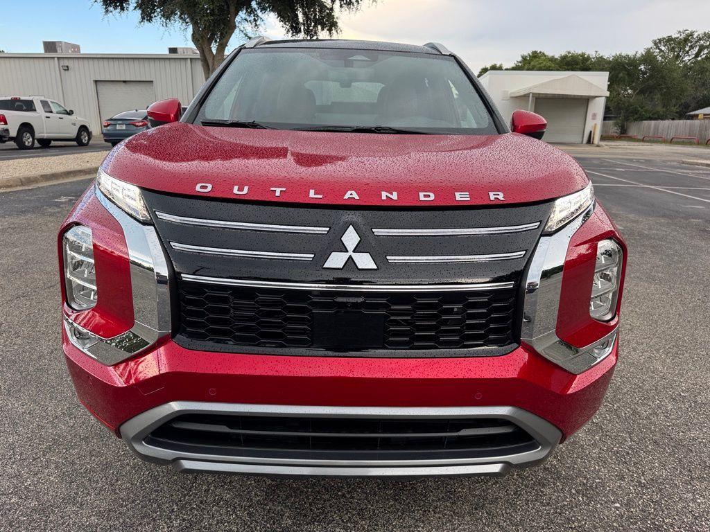 new 2025 Mitsubishi Outlander car, priced at $43,845