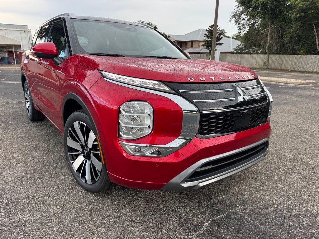 new 2025 Mitsubishi Outlander car, priced at $43,845