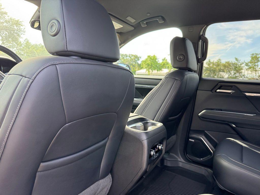 used 2024 GMC Acadia car, priced at $41,200