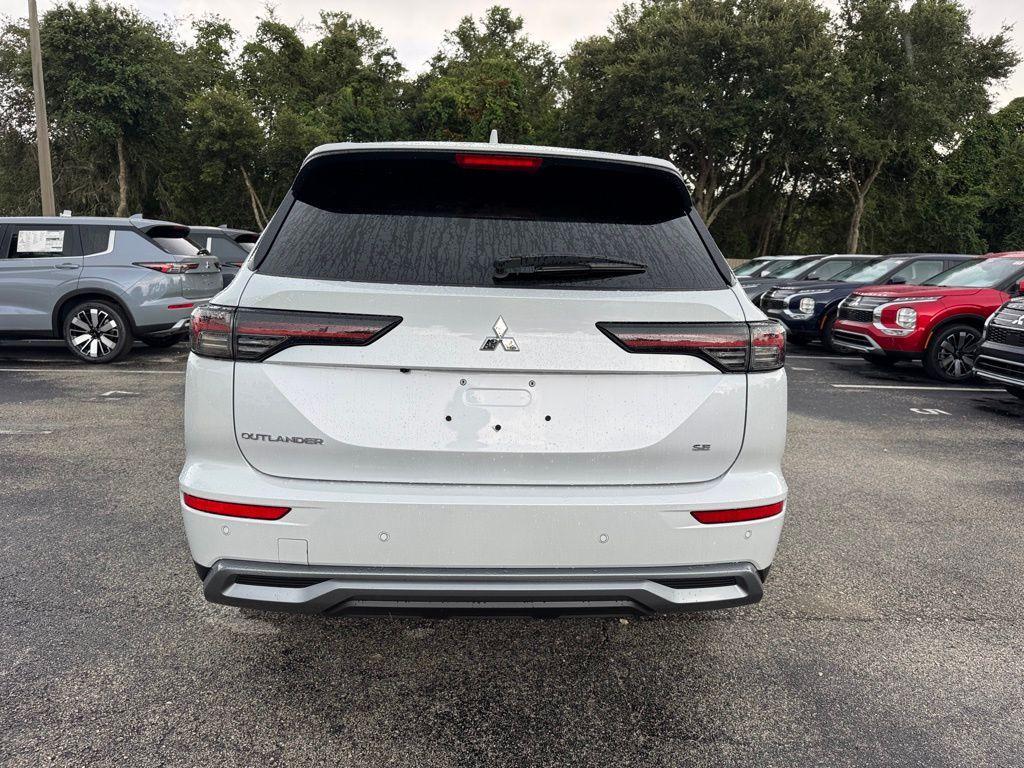 new 2025 Mitsubishi Outlander car, priced at $39,890