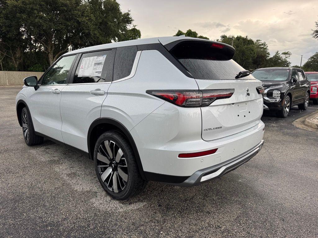 new 2025 Mitsubishi Outlander car, priced at $39,890