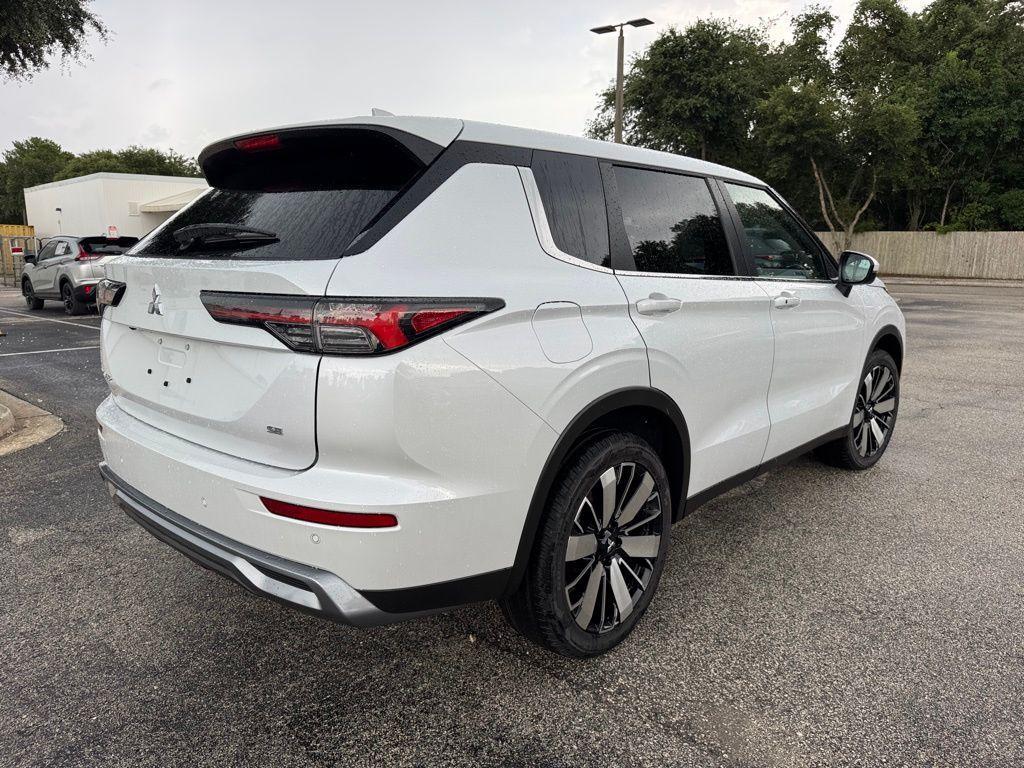 new 2025 Mitsubishi Outlander car, priced at $39,890