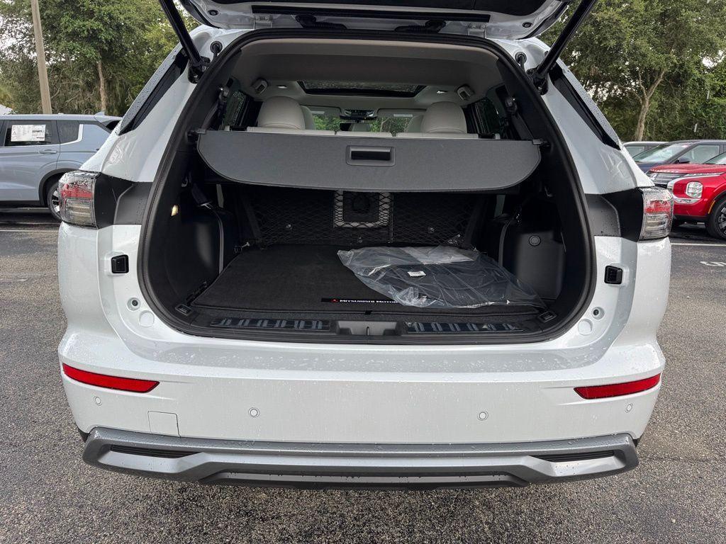 new 2025 Mitsubishi Outlander car, priced at $39,890