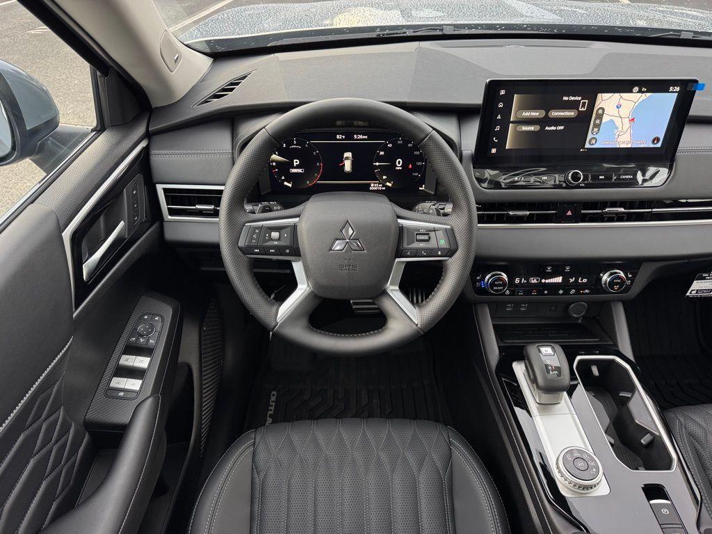 new 2025 Mitsubishi Outlander car, priced at $40,195