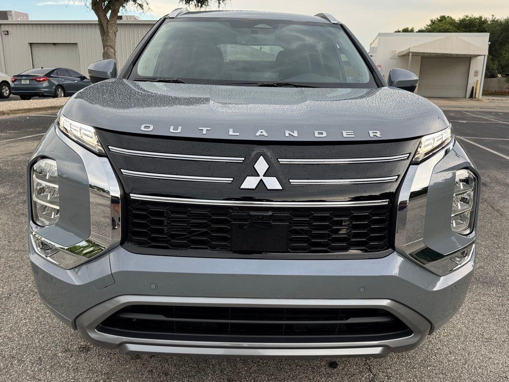 new 2025 Mitsubishi Outlander car, priced at $40,195