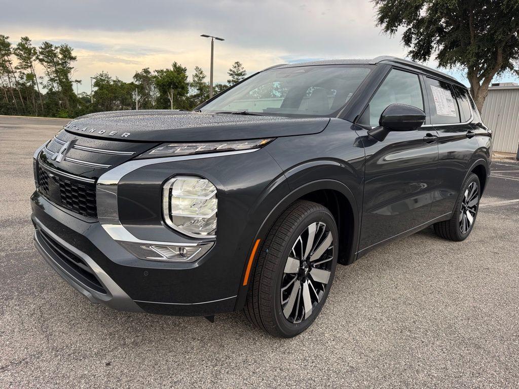 new 2025 Mitsubishi Outlander car, priced at $39,800