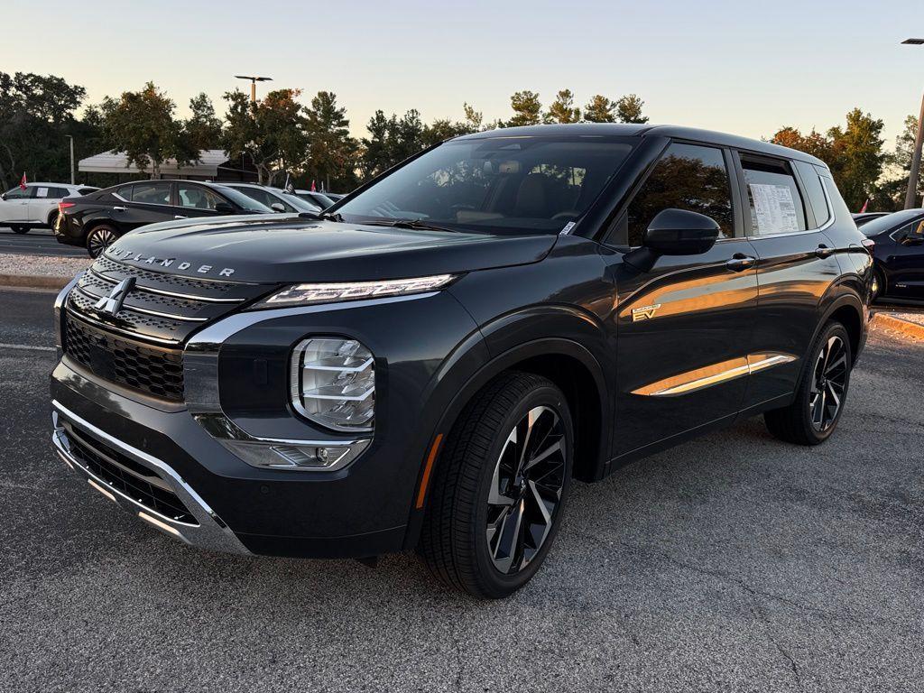 new 2025 Mitsubishi Outlander PHEV car, priced at $43,178