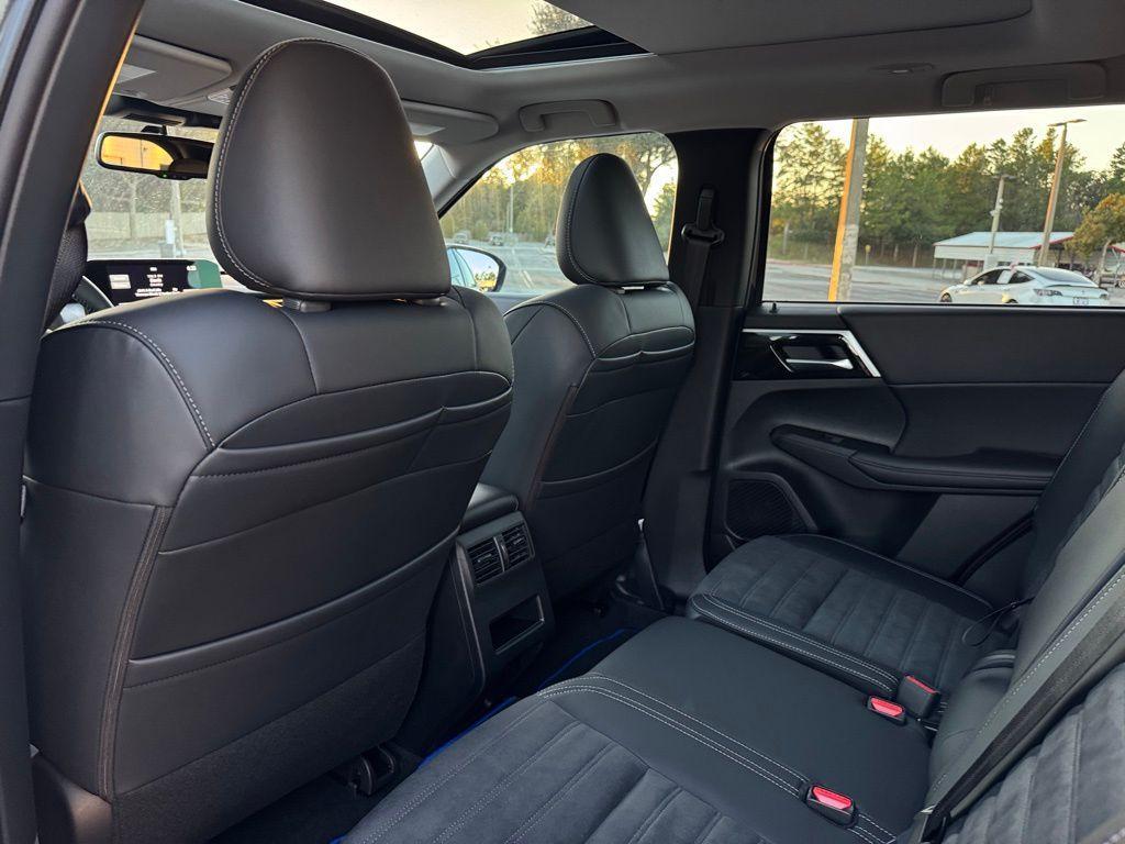 new 2025 Mitsubishi Outlander PHEV car, priced at $43,178