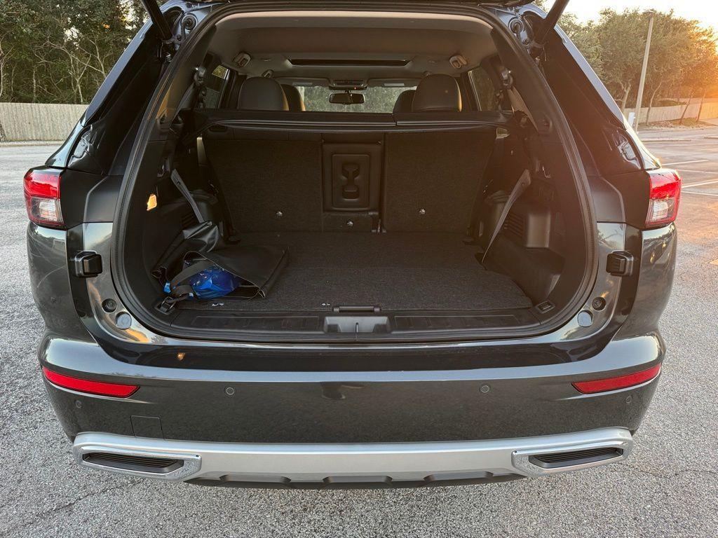 new 2025 Mitsubishi Outlander PHEV car, priced at $43,178