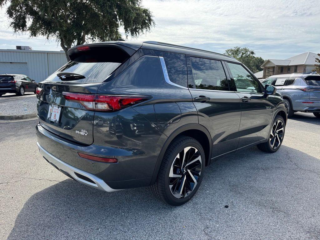 new 2025 Mitsubishi Outlander PHEV car, priced at $40,767