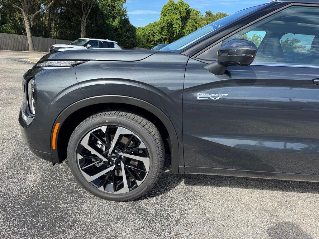 new 2025 Mitsubishi Outlander PHEV car, priced at $40,767