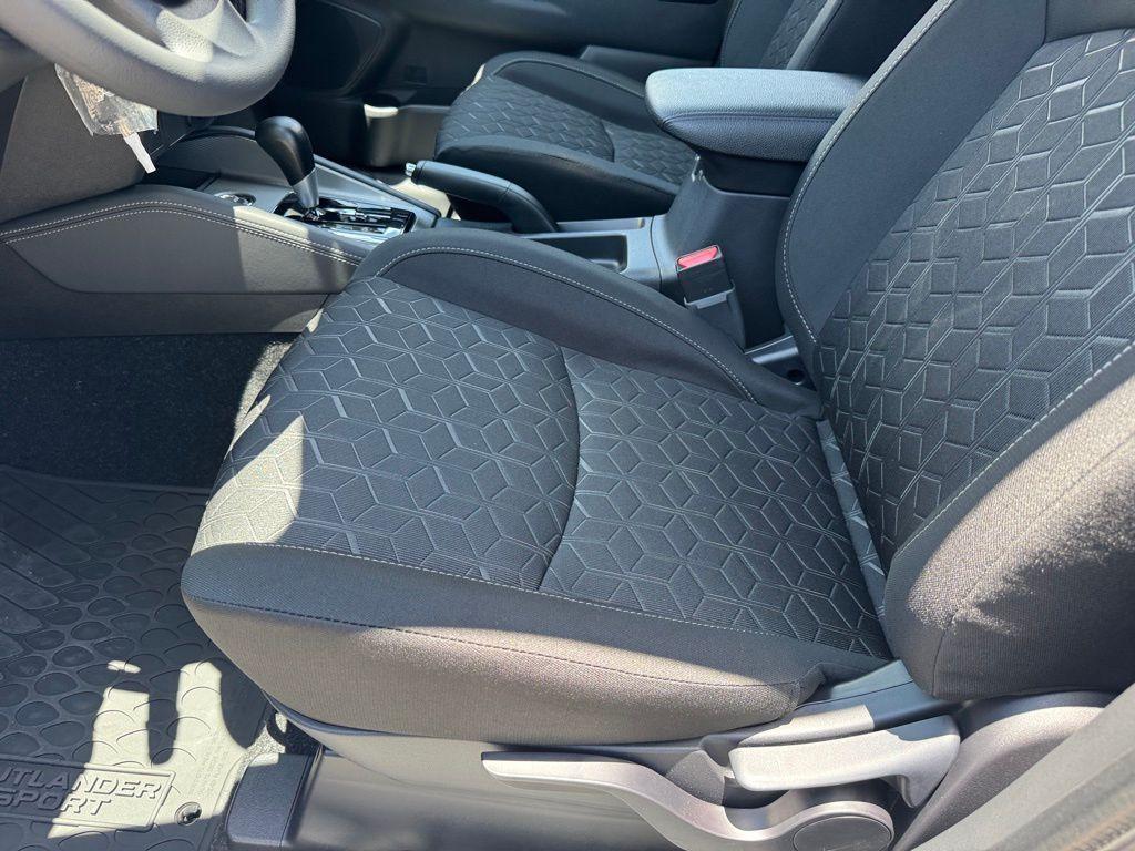 new 2025 Mitsubishi Outlander Sport car, priced at $28,290