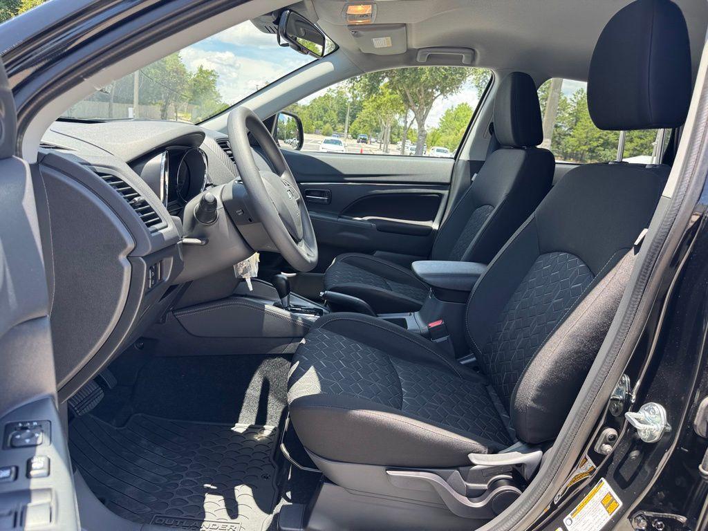 new 2025 Mitsubishi Outlander Sport car, priced at $28,290