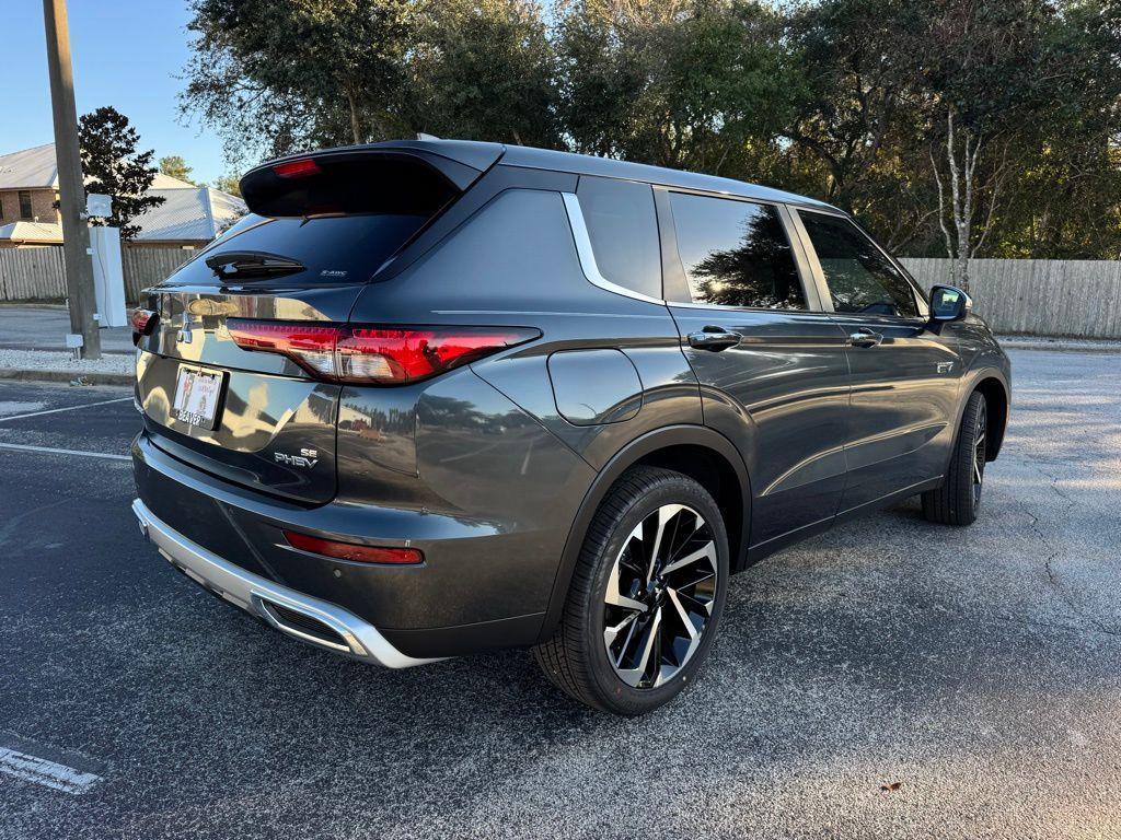 new 2025 Mitsubishi Outlander PHEV car
