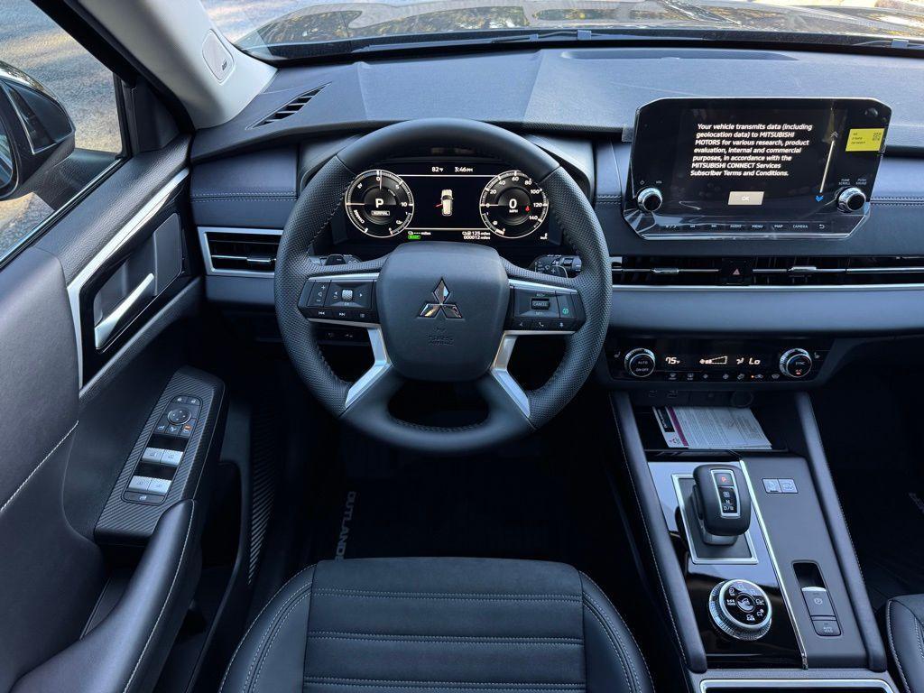 new 2025 Mitsubishi Outlander PHEV car