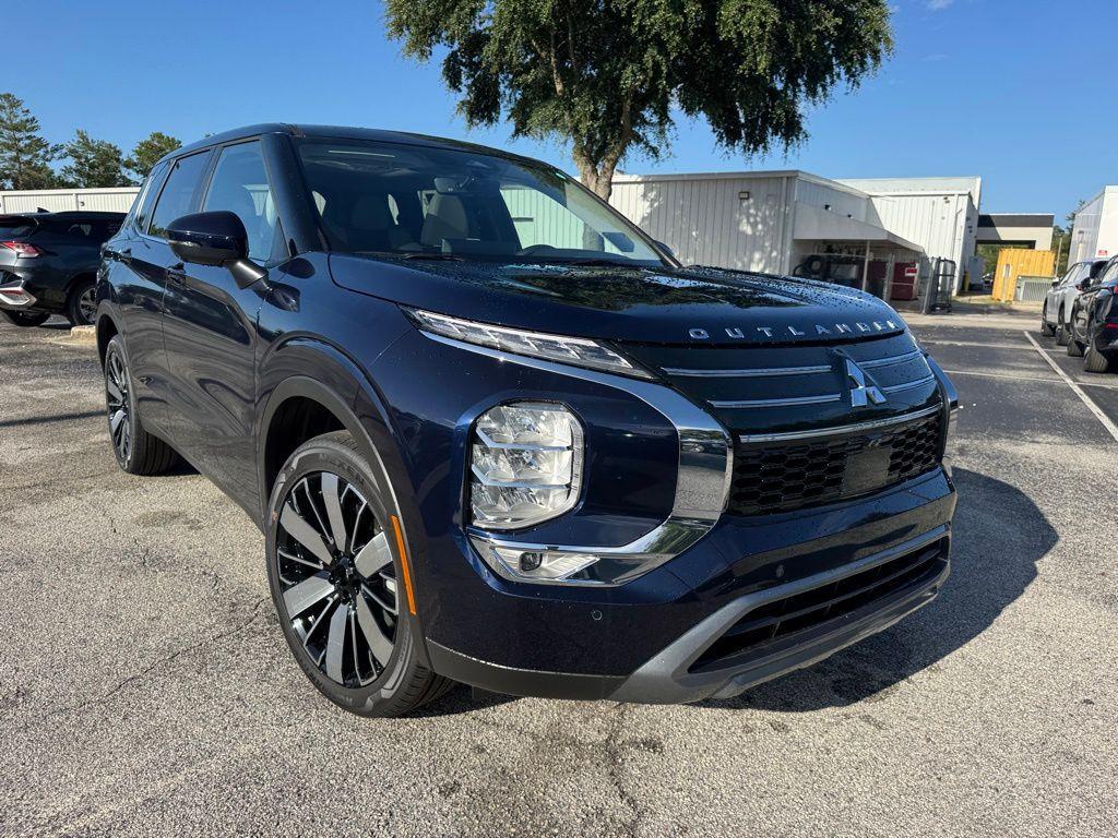 new 2025 Mitsubishi Outlander car, priced at $38,295