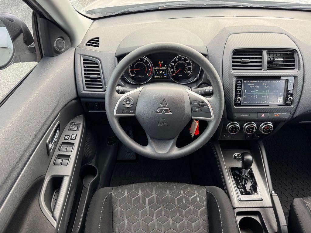 new 2025 Mitsubishi Outlander Sport car