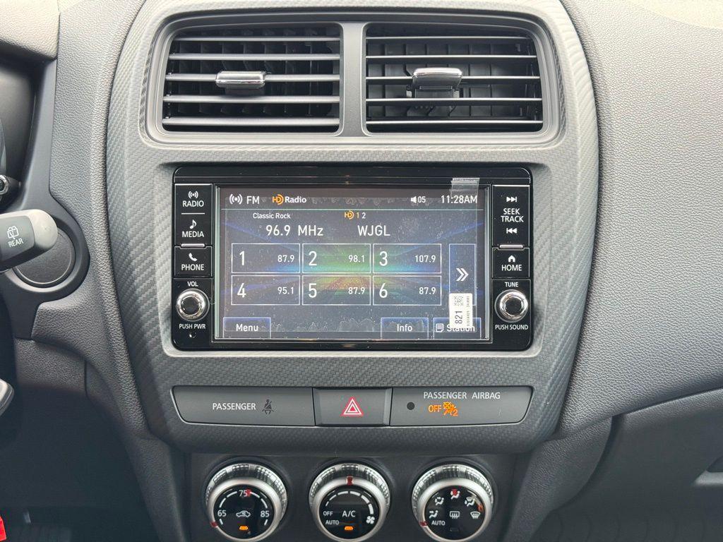 new 2025 Mitsubishi Outlander Sport car