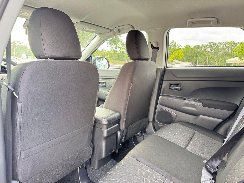 new 2025 Mitsubishi Outlander Sport car