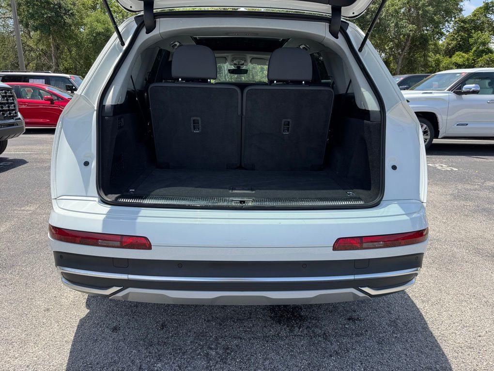 used 2023 Audi Q7 car, priced at $34,500