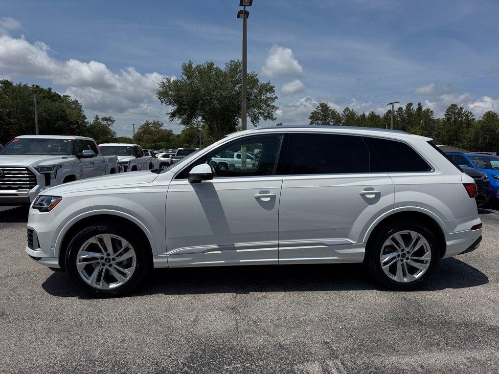 used 2023 Audi Q7 car, priced at $34,500