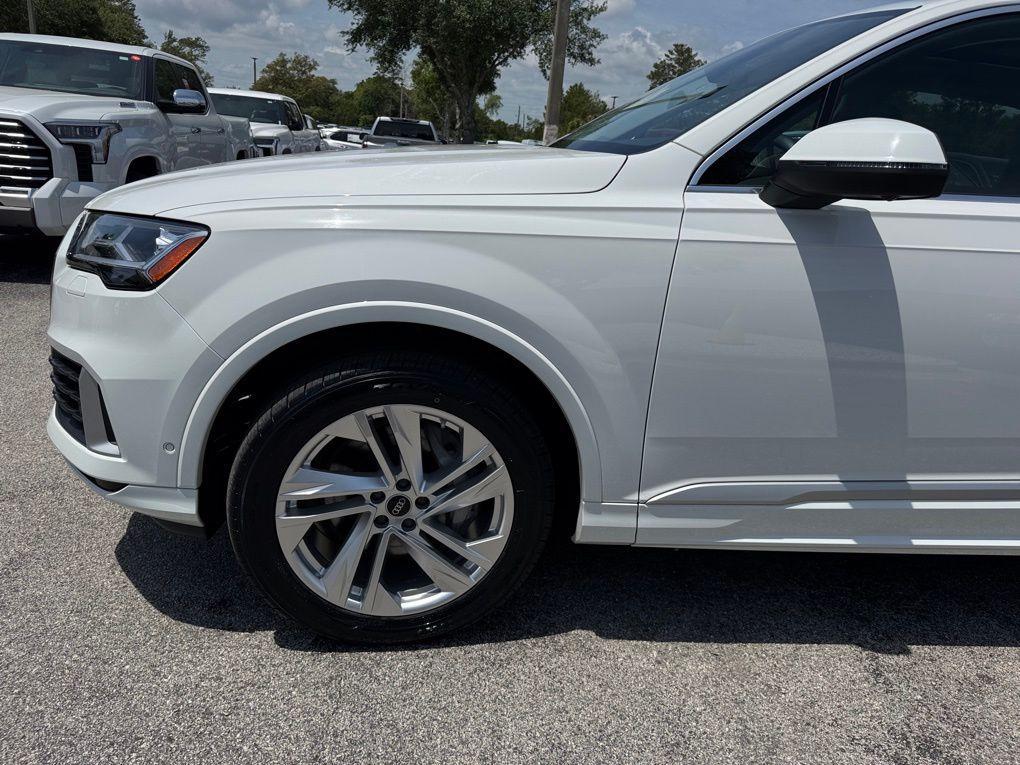 used 2023 Audi Q7 car, priced at $34,500