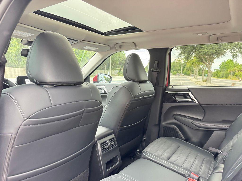 new 2025 Mitsubishi Outlander PHEV car, priced at $40,578