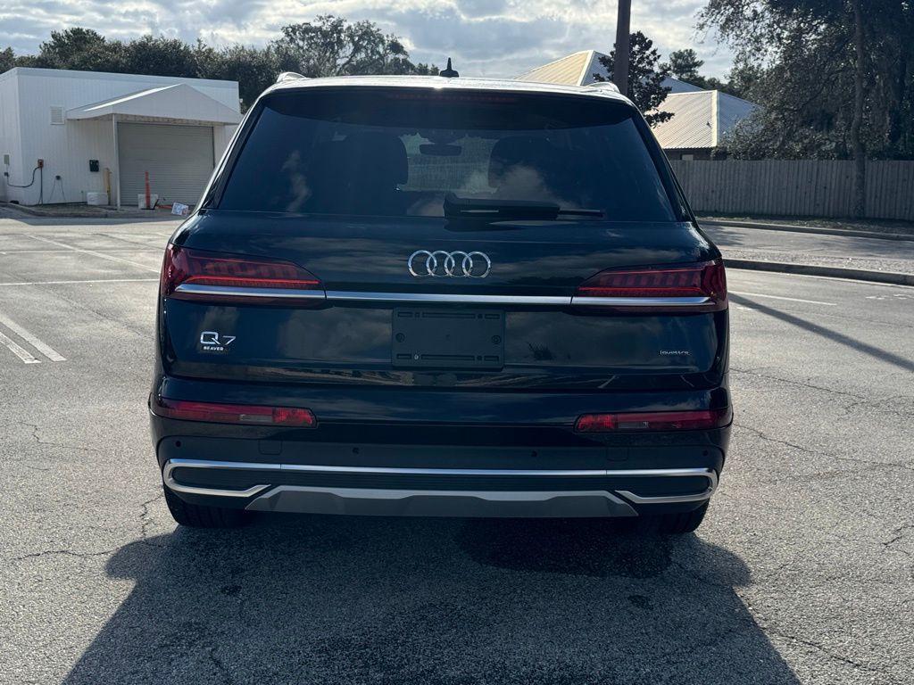 used 2024 Audi Q7 car, priced at $41,600