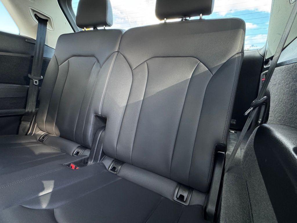 used 2024 Audi Q7 car, priced at $41,600
