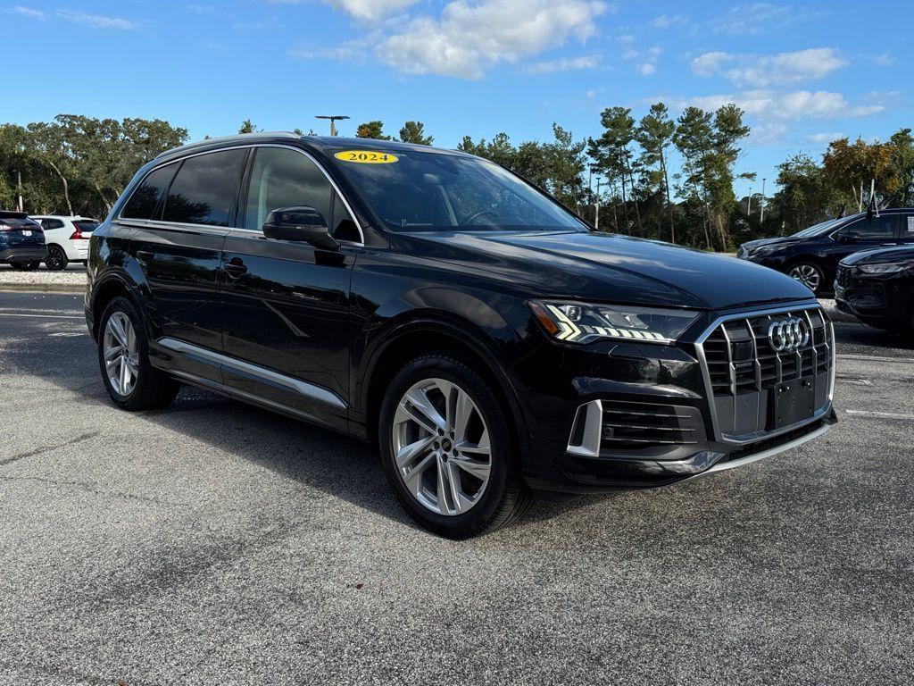 used 2024 Audi Q7 car, priced at $41,600