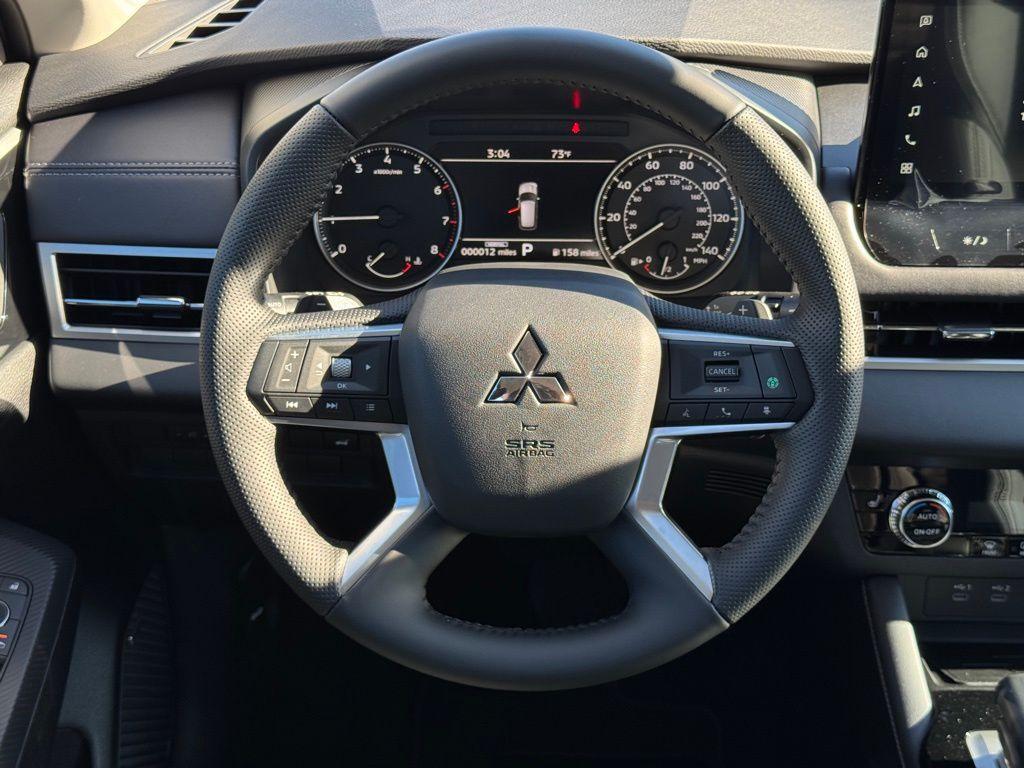 new 2025 Mitsubishi Outlander car