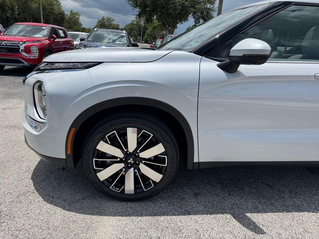new 2025 Mitsubishi Outlander car, priced at $38,890